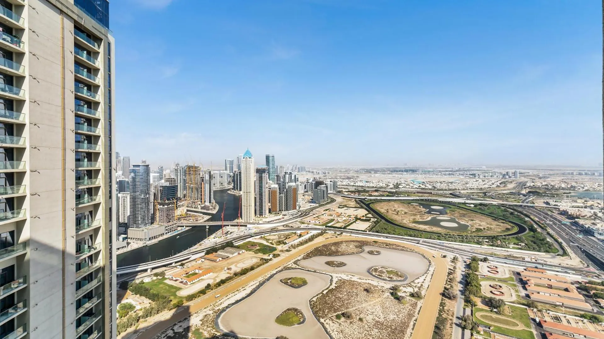 Luxury 3Br Apt With Balcony & Views, Aykon Tower Dubai 0*,